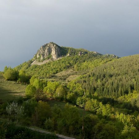 Semana Guesthouse Vrata Bagian luar foto