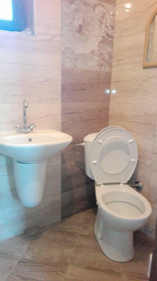 Semana Guesthouse Vrata Ruang foto